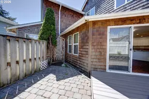 303 Avenue C, Seaside, OR 97138 - Photo 16