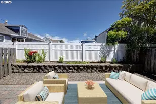 303 Avenue C, Seaside, OR 97138 - Photo 14