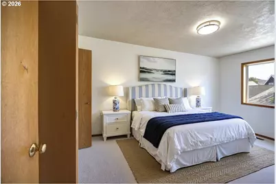 303 Avenue C, Seaside, OR 97138 - Photo 34