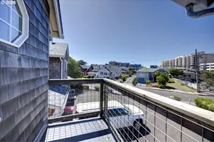 303 Avenue C, Seaside, OR 97138 - Photo 30