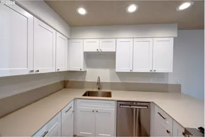 303 Avenue C, Seaside, OR 97138 - Photo 8
