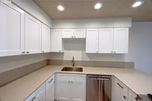 303 Avenue C, Seaside, OR 97138 - Photo 8