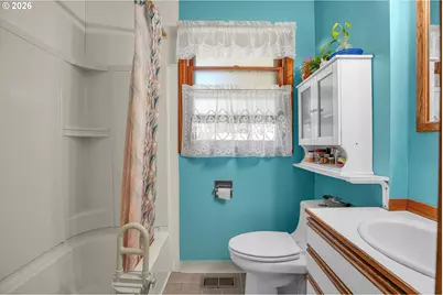 2249 SE 185th Ave, Portland, OR 97233 - Photo 20