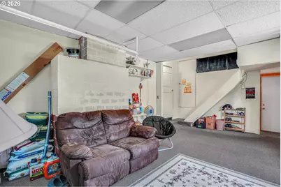 2249 SE 185th Ave, Portland, OR 97233 - Photo 34