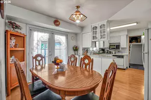 2249 SE 185th Ave, Portland, OR 97233 - Photo 10