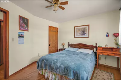 2249 SE 185th Ave, Portland, OR 97233 - Photo 18