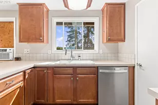 17377 SE Colina Vista Ave, Milwaukie, OR 97267 - Photo 8