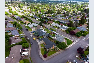 14029 NE Fremont Ct, Portland, OR 97230 - Photo 40