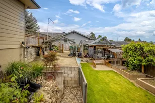 14029 NE Fremont Ct, Portland, OR 97230 - Photo 36