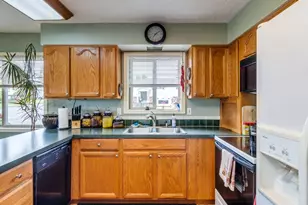 14029 NE Fremont Ct, Portland, OR 97230 - Photo 10