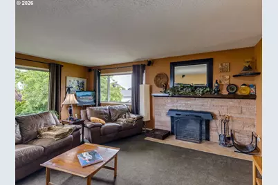 14029 NE Fremont Ct, Portland, OR 97230 - Photo 6