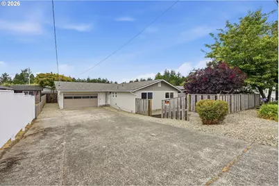 1130 Fenwick St, Coos Bay, OR 97420 - Photo 1