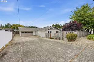 1130 Fenwick St, Coos Bay, OR 97420 - Photo 1