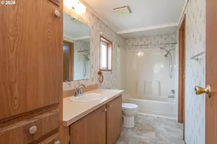 190 Olivia Ln, Roseburg, OR 97470 - Photo 8