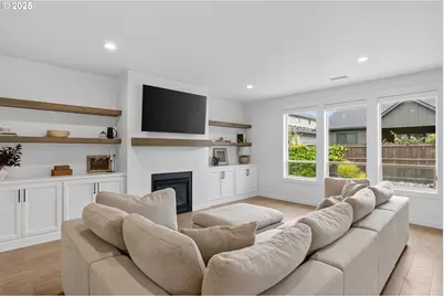 826 SE 37th St, Battle Ground, WA 98604 - Photo 2