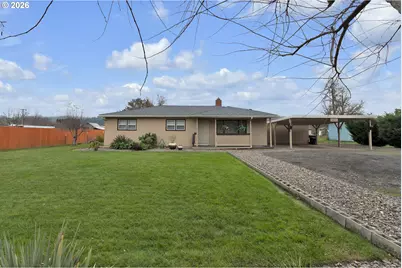 2035 Nonpareil Rd, Sutherlin, OR 97479 - Photo 2