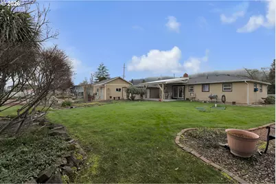 2035 Nonpareil Rd, Sutherlin, OR 97479 - Photo 32