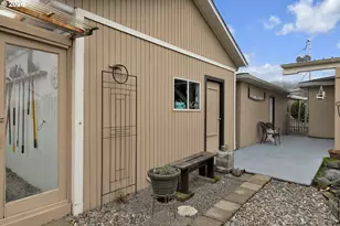 2035 Nonpareil Rd, Sutherlin, OR 97479 - Photo 38
