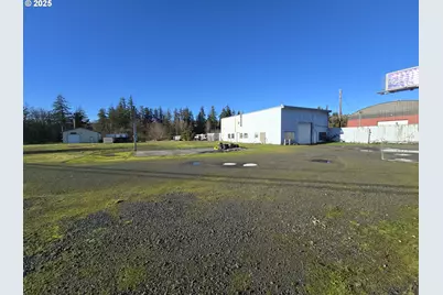 711 N Columbia River Hwy, Saint Helens, OR 97051 - Photo 38