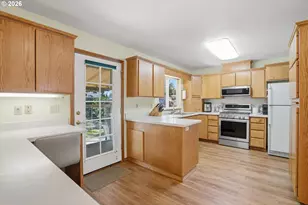 2658 S 12th St, Lebanon, OR 97355 - Photo 12