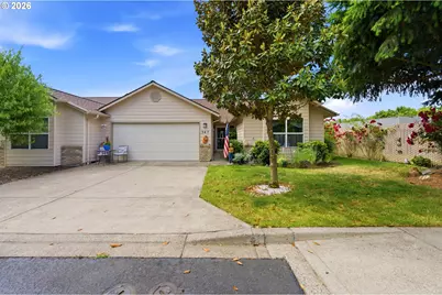 347 NE Fircrest Pl, McMinnville, OR 97128 - Photo 2
