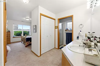 347 NE Fircrest Pl, McMinnville, OR 97128 - Photo 16