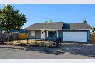 492 W Olympic St, Springfield, OR 97477 - Photo 1