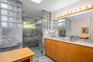45947 N Gate Creek Rd, Vida, OR 97488 - Photo 14
