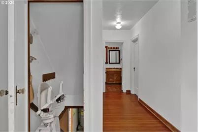 1115 SW Harbor Ave, Lincoln City, OR 97367 - Photo 36