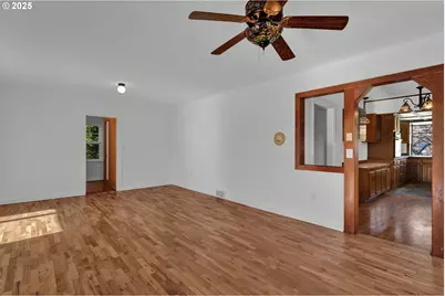 1115 SW Harbor Ave, Lincoln City, OR 97367 - Photo 12
