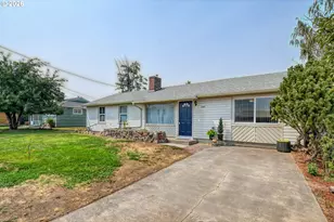 1609 SW Hailey Ave, Pendleton, OR 97801 - Photo 2
