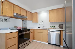 15754 SW Bulrush Ln, Portland, OR 97223 - Photo 10