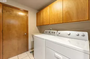 2315 NE 156th Pl, Portland, OR 97230 - Photo 22