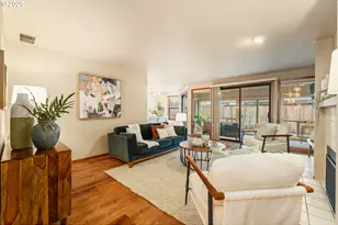 2315 NE 156th Pl, Portland, OR 97230 - Photo 2