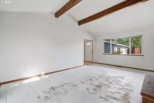 1422 SW Hensley Rd, Troutdale, OR 97060 - Photo 4