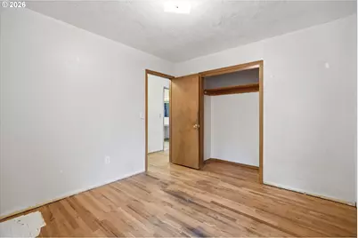 1422 SW Hensley Rd, Troutdale, OR 97060 - Photo 16