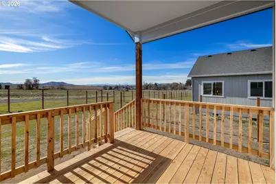 518 SW 6th St, Metolius, OR 97741 - Photo 6