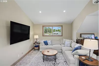 285 S Detroit Rd S, Detroit, OR 97342 - Photo 40