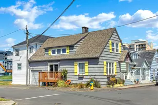 480 S Columbia St, Seaside, OR 97138 - Photo 2
