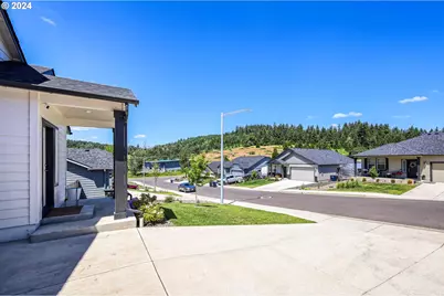 170 Rockcrest Dr, Lowell, OR 97452 - Photo 42