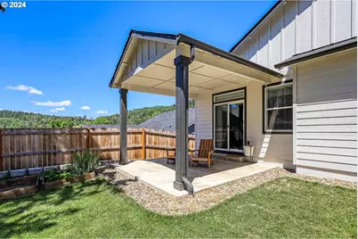 170 Rockcrest Dr, Lowell, OR 97452 - Photo 40