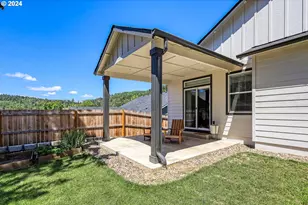 170 Rockcrest Dr, Lowell, OR 97452 - Photo 40