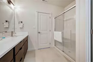 170 Rockcrest Dr, Lowell, OR 97452 - Photo 34