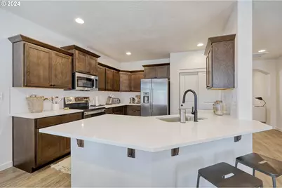 170 Rockcrest Dr, Lowell, OR 97452 - Photo 28