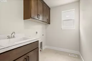 8551 SE Stonecrop Ln, Hillsboro, OR 97129 - Photo 18
