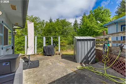 93815 Sunny Hill Ln, North Bend, OR 97459 - Photo 8