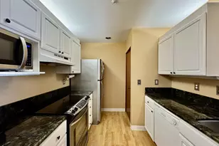 311 N Hayden Bay Dr, Portland, OR 97217 - Photo 16