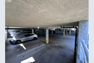 311 N Hayden Bay Dr, Portland, OR 97217 - Photo 46