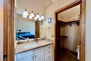 311 N Hayden Bay Dr, Portland, OR 97217 - Photo 38