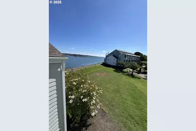 311 N Hayden Bay Dr, Portland, OR 97217 - Photo 6